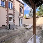 La Maison De La Reine Blanche