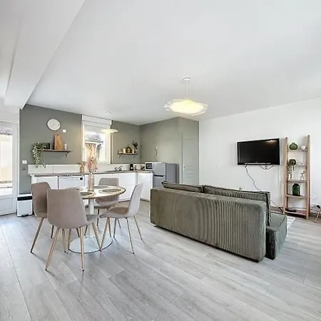 La Maison De La Reine Blanche Vakantiehuis Troyes