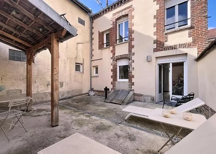 La Maison De La Reine Blanche Troyes
