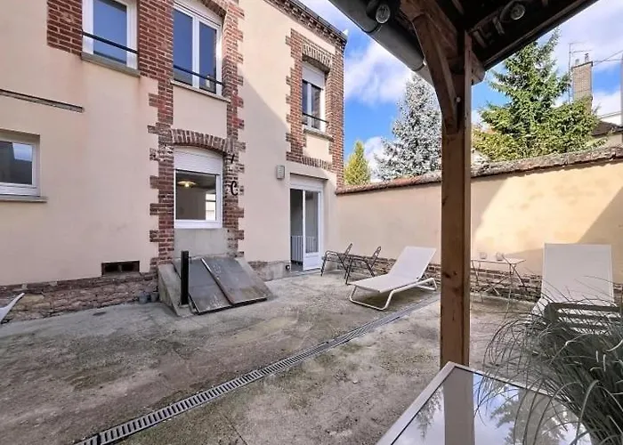 La Maison De La Reine Blanche